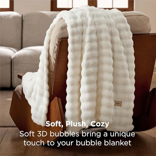Bedsure 3D Fleece Bubble Blanket – Lightweight and Soft for Couch showcase